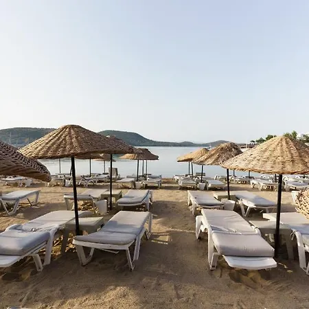 Costa Bitezhan מלון ביטז