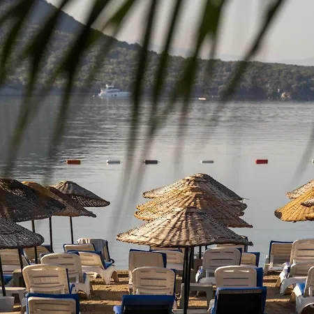 Costa Bitezhan 4*