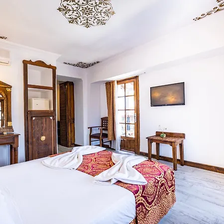 Costa Bitezhan 4* ביטז