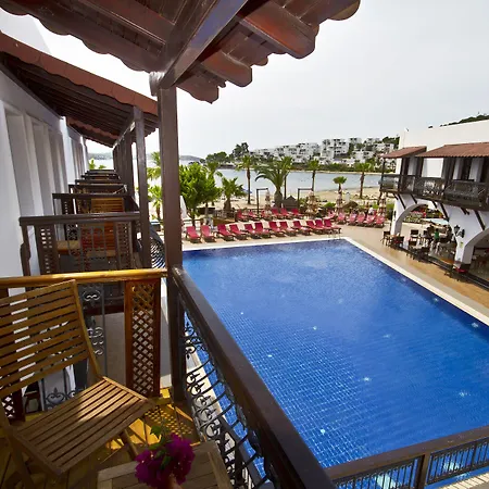 מלון Costa Bitezhan ביטז