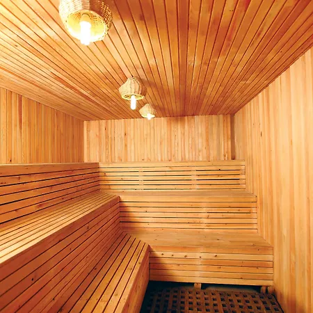 Costa Bitezhan מלון