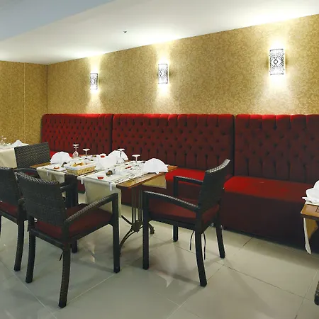 מלון Costa Bitezhan