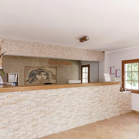 מלון Costa Bitezhan