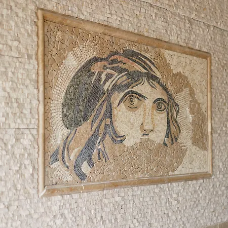 Costa Bitezhan Битез
