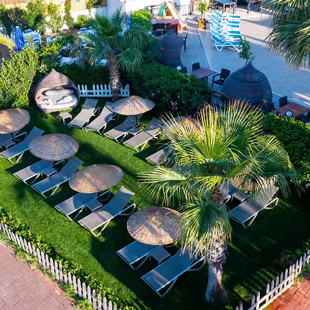 Costa Bitezhan Otel 4*