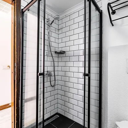 Costa Bitezhan מלון ביטז