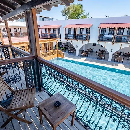 Costa Bitezhan 4*
