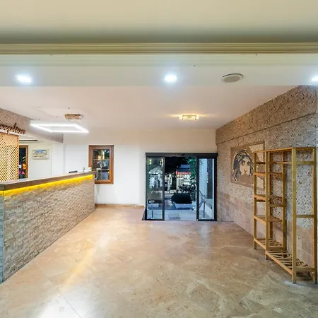 Hotel Costa Bitezhan 4*