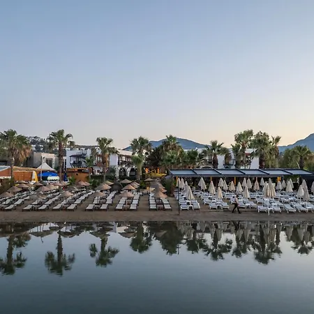Costa Bitezhan Hotel 4*
