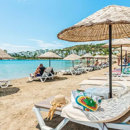 Costa Bitezhan מלון ביטז