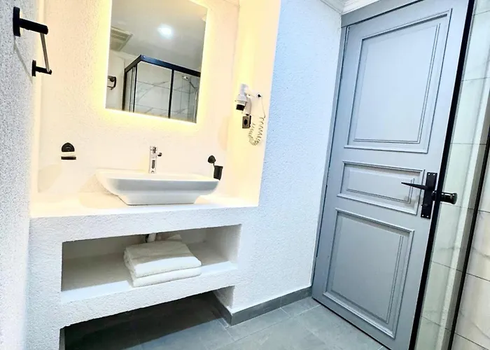 Costa Bitezhan Otel 4*