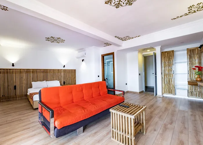 Hotel Costa Bitezhan