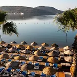 Hotel Costa Bitezhan 4*