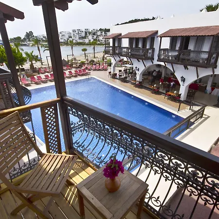 Costa Bitezhan 4*