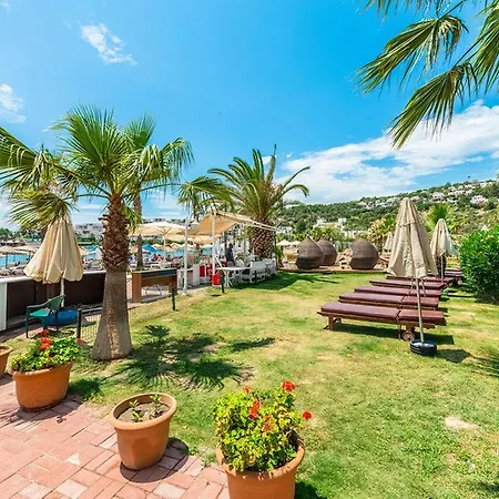 Costa Bitezhan 酒店