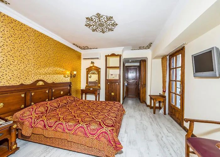 Costa Bitezhan 4* بيتيس