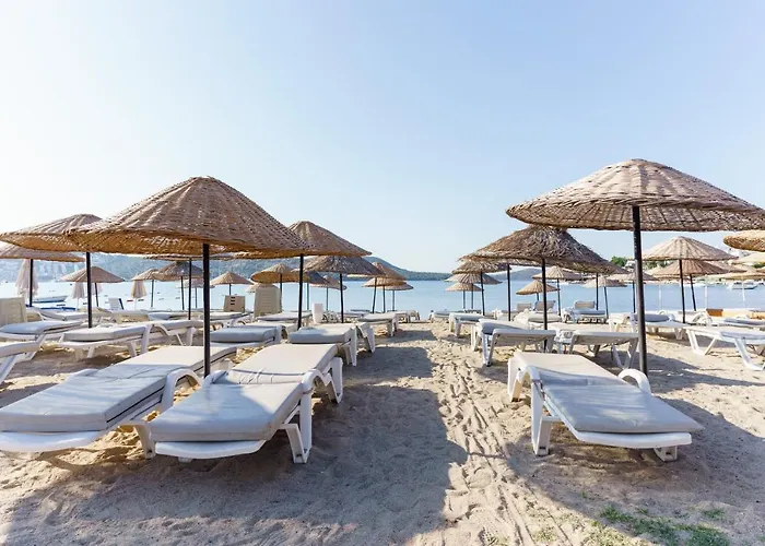 Costa Bitezhan Szálloda 4*