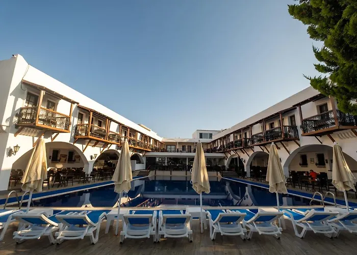 Otel Costa Bitezhan 4*