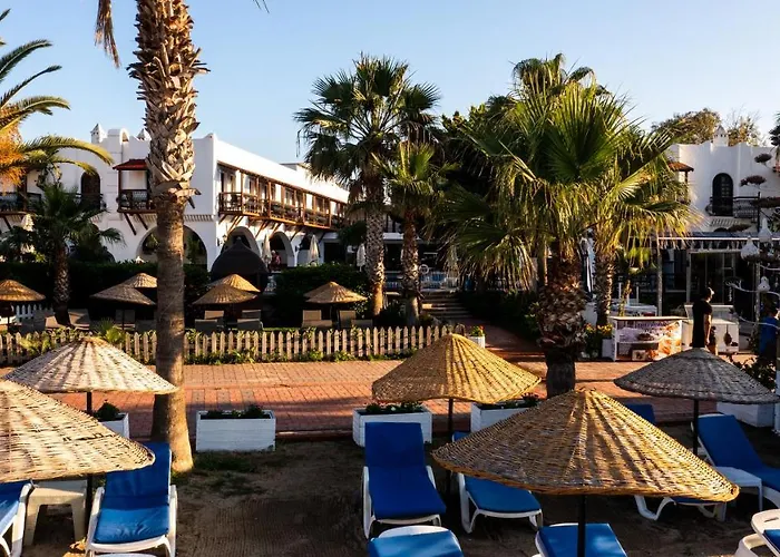 Costa Bitezhan 4* بيتيس