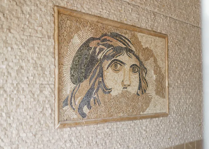 Costa Bitezhan Bitez