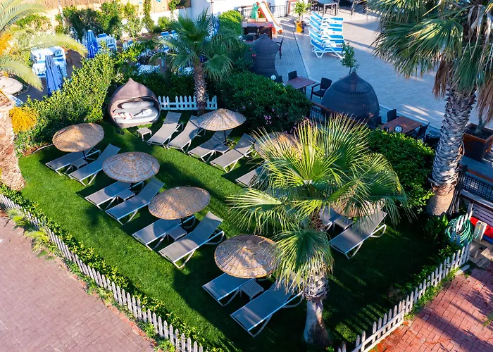 Costa Bitezhan Otel 4*